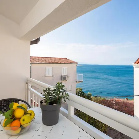Vista Blue Apartment